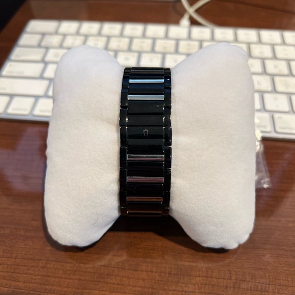 Bulova Diamond-Accent 98D109 Wrist Watch for Men - Picture 4 of 7